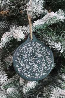  Dark Green Mixed Leaves Clay Ornament